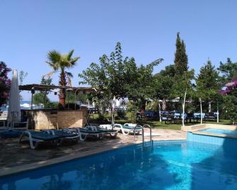 Palmiye Hotel - Özdere - Bazén