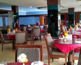 Hotel River Bay - Rājahmundry - Restaurant