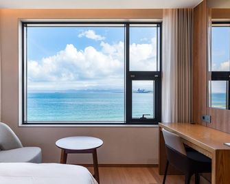Pohang Yeongildae Beach Hotel - Pohang