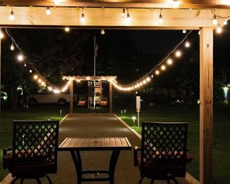 The Homestead B&B - Rehoboth Beach - Innenhof