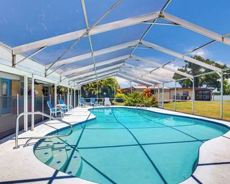 5 Mi to Busch Gardens Tampa Bay Villa with Pool! - Tampa - Pool