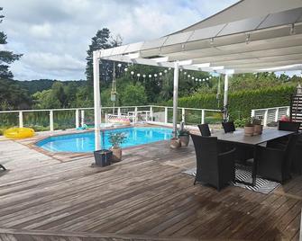 Modern newly built house, 187 sqm with large balcony - Huddinge - Pool