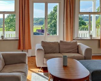 Stunning Home In Mörrum With Sauna - Mörrum - Sala de estar