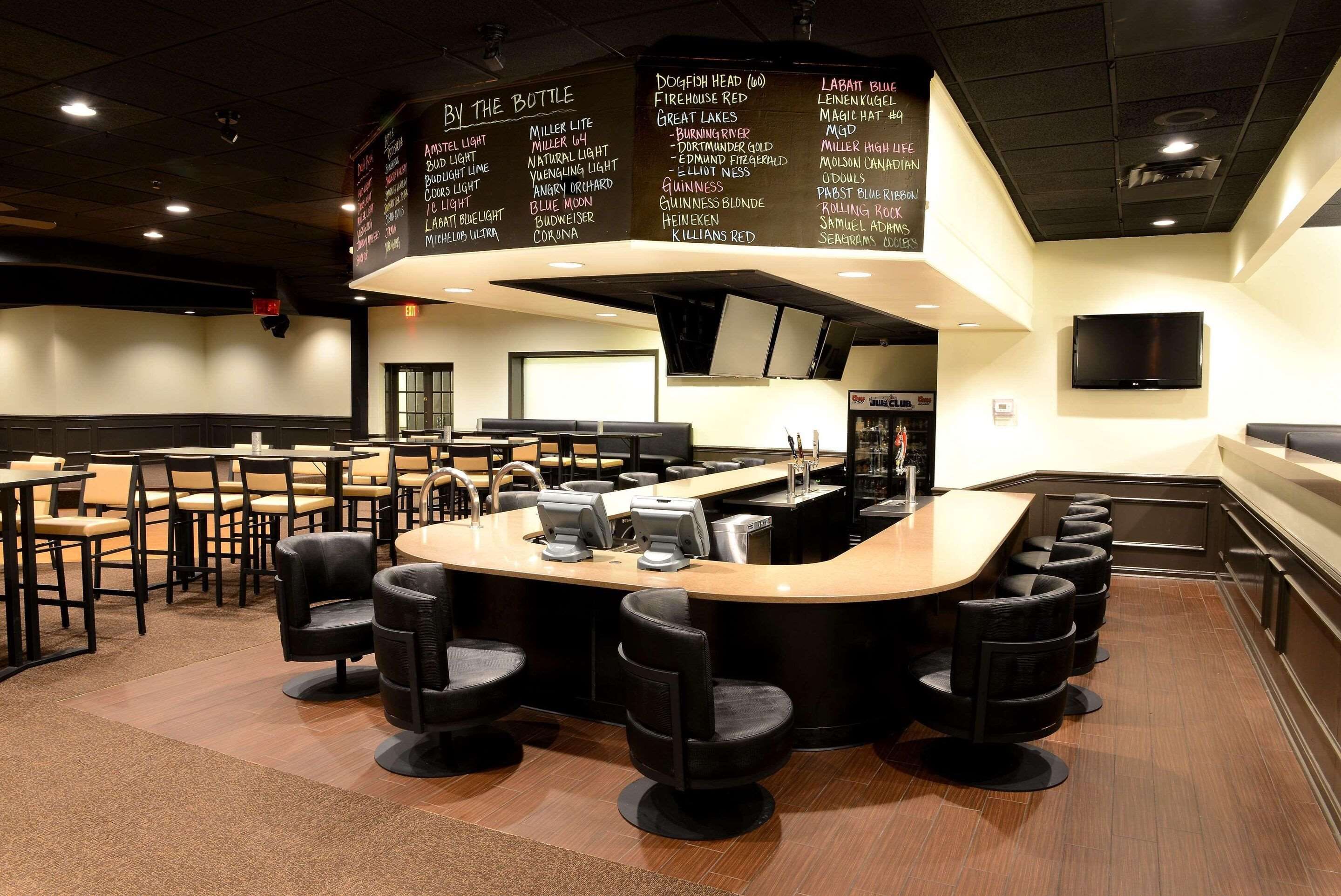 Park Inn By Radisson Sharon