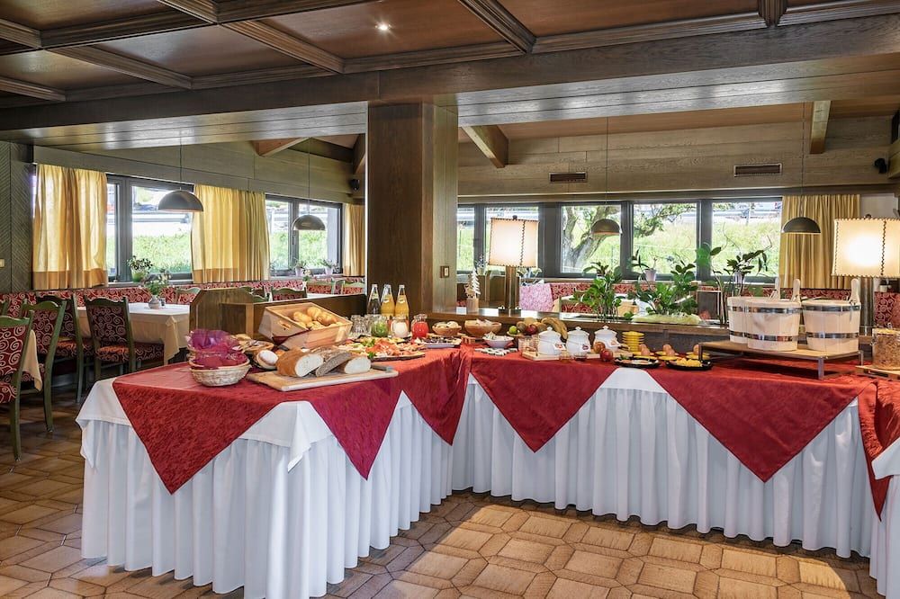 Hotel Wiedenhofer - Chienes/Kiens - Buffet