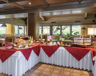 Hotel Wiedenhofer - Chienes/Kiens - Buffet