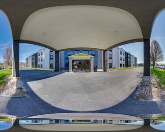 Aspire Hotel and Suites - גטיסברג - בניין