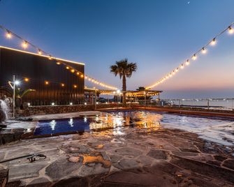 Aewol Oceanstay - Jeju City - Πισίνα