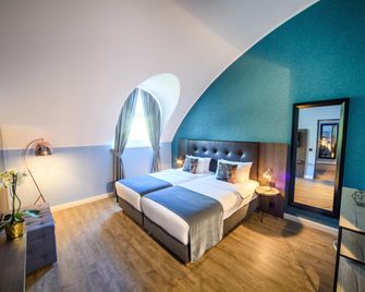 Holiday Inn Lübeck - Lübeck - Sovrum