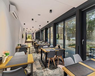 جوهان ستروس - بوخارست - مطعم