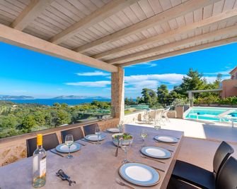 Villa Emmelia & Guesthouse Amazing View With Pool - Agios Emilianos - Balcony