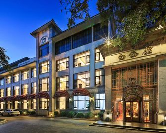 The White House Hotel Guilin - גילין - בניין