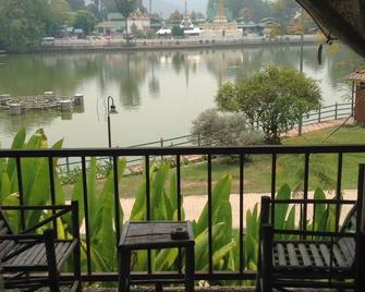 The Like View Guesthouse - Mae Hong Son - Balcony