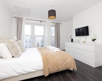 Joivy Stylish House With Garden And Parking - Glasgow - Bedroom