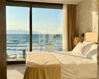 Aporte Hotel - 切什梅