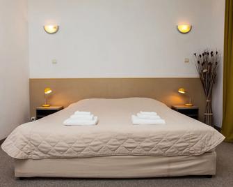Family Hotel Opera - former City Mark hotel - Varna - Habitación