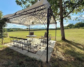 Torre Apartment - Spacious medieval living at Torre della Soara - Umbertide - Binnenhof