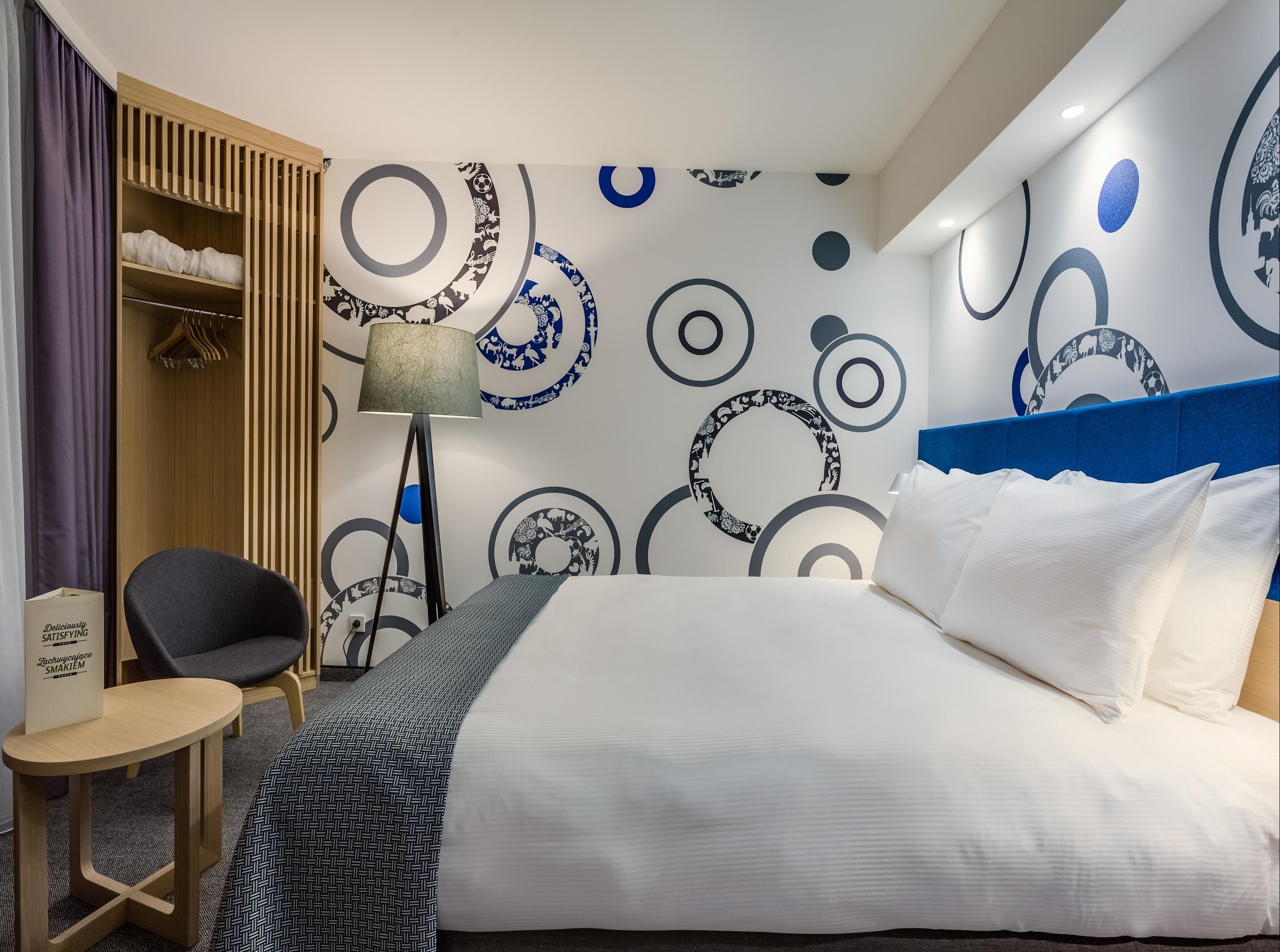 Holiday Inn Warsaw City Centre - Warsaw - Bedroom