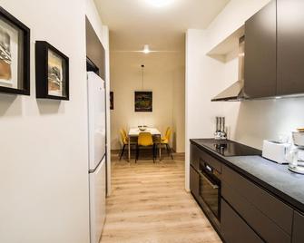Tower Apartments - Reykjavik - Kitchen