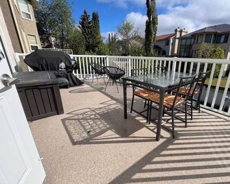 Metta Stays Edgemont - Calgary - Balkon