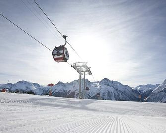 B&B Hotel & Appartements Chasa Valär - Scuol