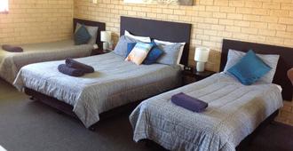 Avlon Gardens Motel - Ballina - Bedroom