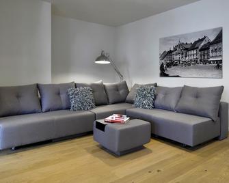 Hotel Maribor, City apartments - Maribor - Living room