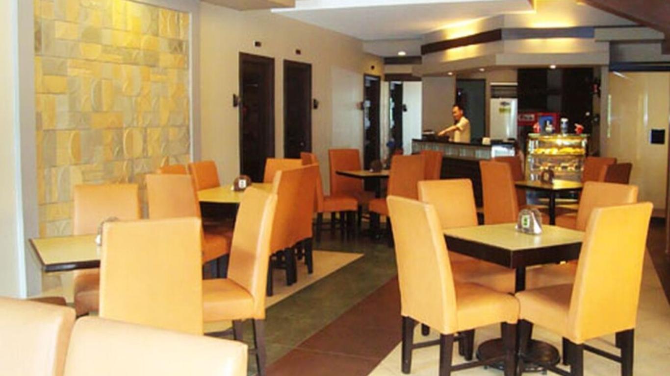 Mo2 Westown Hotel - Mandalagan