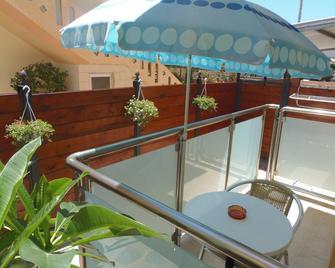 Angelica Studios and Apartments - Agia Marina - Balcon