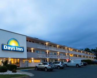 Days Inn by Wyndham Monmouth Junction/S Brunswick/Princeton - Monmouth Junction - Building