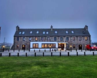 The Sands Hotel - Orkney - Building