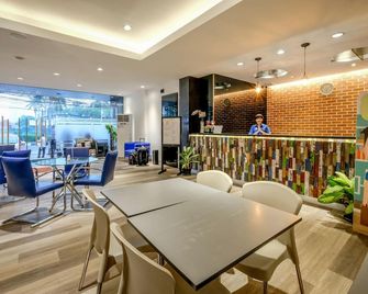 Hotel 88 Mangga Besar Raya 120 Jakarta by Wh - ג'קרטה - מסעדה