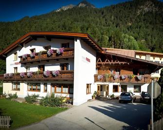 Pension Fundus - Serfaus - Gebäude