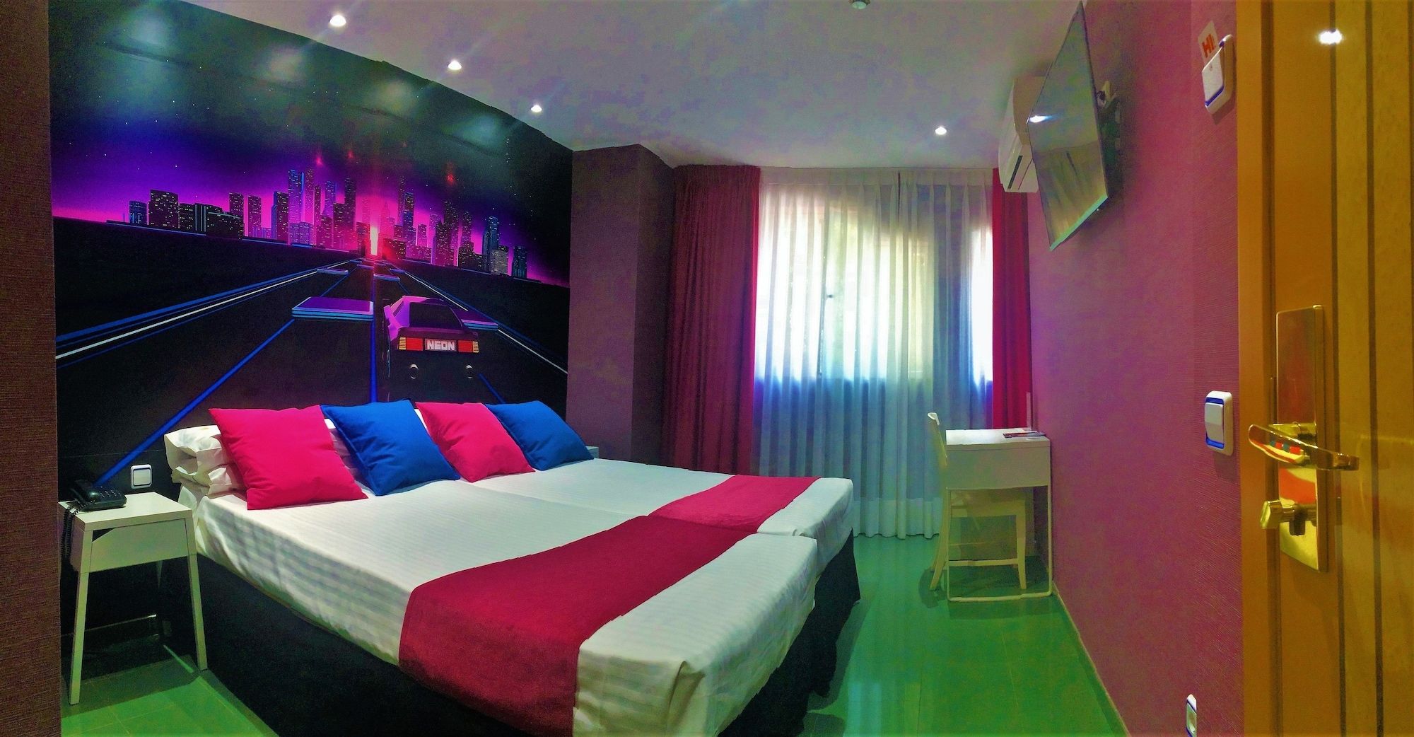 Hotel Indiana - Pinto