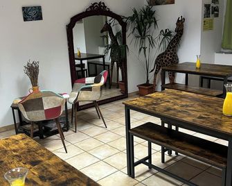Hotel Du Rocher - Le Caylar - Salle à manger