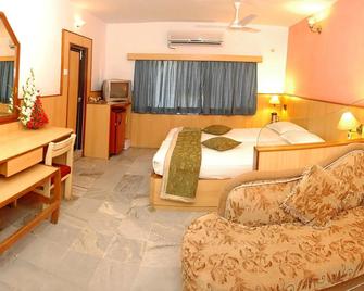 Hotel Mamallaa Heritage - Mahabalipuram - Bedroom