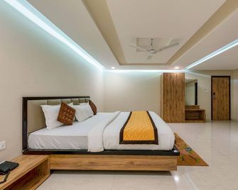 Vov Hotels Vijayapura Part of Shubhashre - Bijapur - Habitación