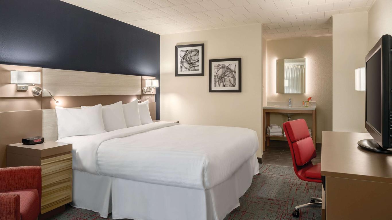 Ramada by Wyndham Indiana