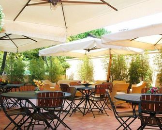 Hotel Agathae - קטאניה - פטיו