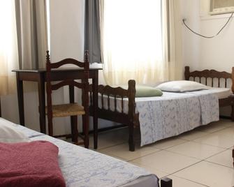 Hotel Trocadero - Joinville - Κρεβατοκάμαρα