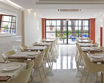 هوتل إل بالميرال - بندورم - مطعم