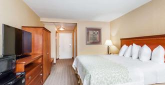 Days Inn by Wyndham Windsor Locks / Bradley Intl Airport - Windsor Locks - Bedroom