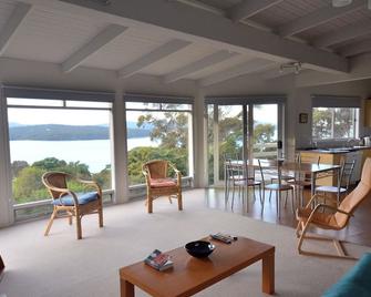60 Karbeethong Avenue - Mallacoota - Sala de estar