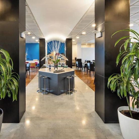 Restaurant view of Novotel Genova City