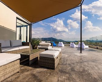 Giverny Hotel - Gyeongju - Balcón