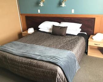 The Pier Hotel and Restaurant - Kaikoura - Bedroom
