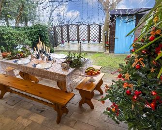 Lillac Cottage - אנקונה - פטיו