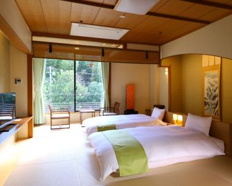 Shuzenji Onsen Katsuragawa - Izu - Yatak Odası