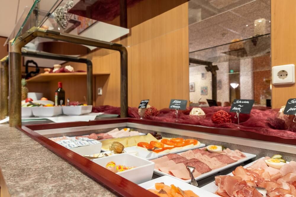Fly Inn Hotel Frankfurt Airport Rüsselsheim ehemals Trip Inn Hotels - Rüsselsheim - Buffet