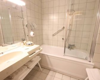 Hotel Hotleu - Robertville - Bathroom
